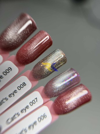 magnitna-magiia-seriia-gel-lakiv-izzy-cats-eye-kotiace-oko-big-0