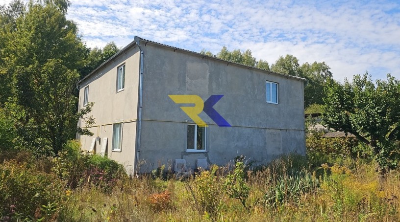 budinok-poruc-z-lisom-69-km-do-stolici-big-1