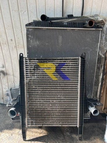 remont-radiatorov-i-interkulerov-dlia-gruzovoi-legkovoi-i-spectexniki-big-3