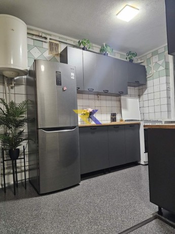 prodaz-2-poverxovogo-budinku-smt-kociubinske-big-4