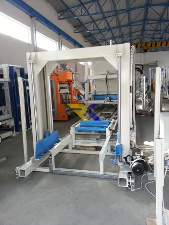 vibropres-dlia-virobnictva-trotuarnoyi-plitki-sumab-r-400-start-500-m2-sveciia-big-1